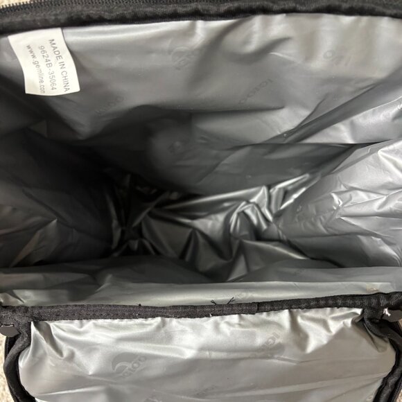 Igloo 32 Can Capacity Marine Backpack Soft Side Cooler - Picture 4 of 5
